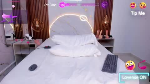 Snapshot of miamiller69 chatting on 5, 12, 2024 Mia online show from 5, 12, 2024