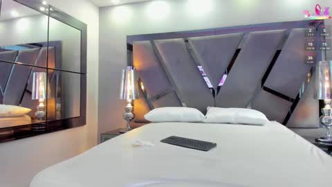 Snapshot of miamirage_ chatting on 6, 10, 2025 miamirage_ online show from 6, 10, 2025