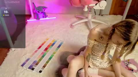 MiaMoon online show from 13, 6, 2026