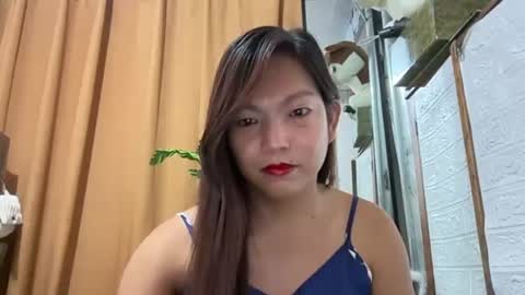 miamoore_hugecock online show from 28, 6, 2026