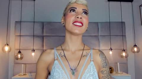 Mia Morgann online show from 20, 12, 2024