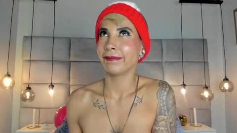 Mia Morgann online show from 24, 12, 2024