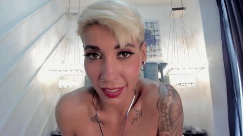 Mia Morgann online show from 28, 12, 2024
