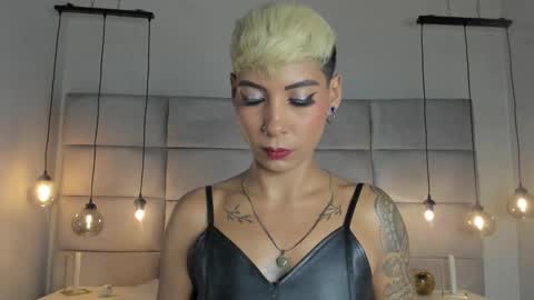 Mia Morgann online show from 1, 2, 2025