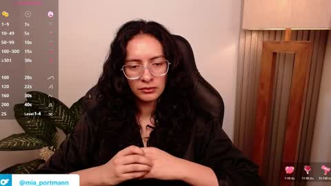Snapshot of miaportman chatting on 10, 4, 2026 MIAPORTMANN online show from 10, 4, 2026