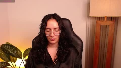 Snapshot of miaportman chatting on 16, 4, 2026 MIAPORTMANN online show from 16, 4, 2026