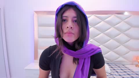 Sweetie Mia online show from 15, 1, 2025