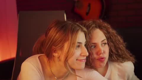Snapshot of miarid chatting on 9, 3, 2025 u love online show from 9, 3, 2025