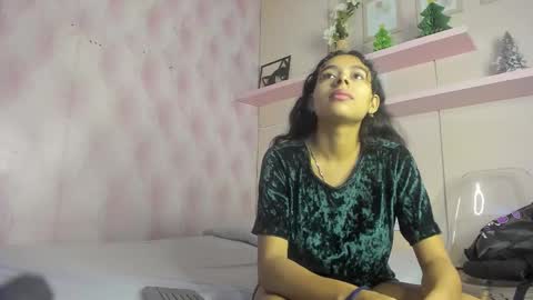 MIA  online show from 2, 12, 2025