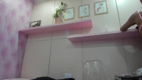 MIA  online show from 7, 1, 2026