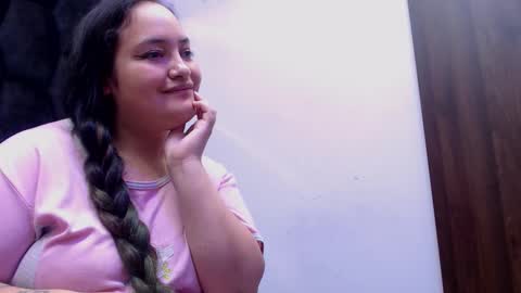 Snapshot of miarous69 chatting on 7, 2, 2026 MiaRouse online show from 7, 2, 2026