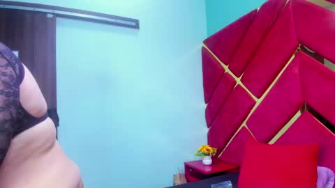 Snapshot of miarous69 chatting on 4, 3, 2026 MiaRouse online show from 4, 3, 2026