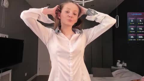 Snapshot of miasana chatting on 15, 10, 2025 Mia online show from 15, 10, 2025