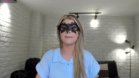 Snapshot of miasilvax chatting on 19, 6, 2026 Mia Silva online show from 19, 6, 2026