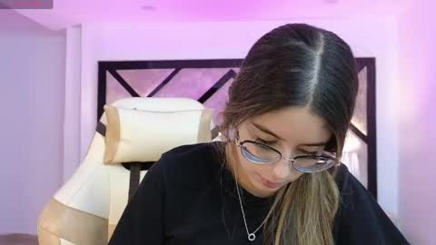 Mia online show from 14, 4, 2026