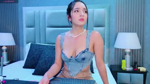 Snapshot of miasweetth chatting on 27, 11, 2025 Mia Sweetth online show from 27, 11, 2025