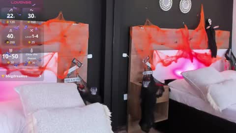 Mia online show from 31, 10, 2025