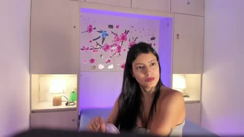 miaturnerr_ online show from 11, 4, 2026