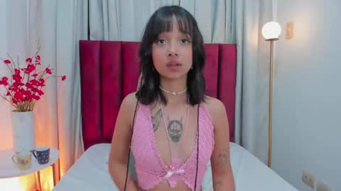 Snapshot of miavalente chatting on 10, 1, 2025 MiaValente online show from 10, 1, 2025