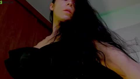 Mia online show from 15, 10, 2025