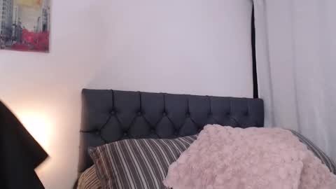 Snapshot of miawilson_1 chatting on 13, 9, 2025 Mia Wilson online show from 13, 9, 2025