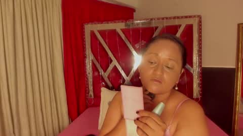 micaelahott_ online show from 10, 5, 2026