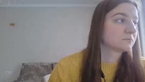 Snapshot of micaelaneighbours chatting on 30, 9, 2025 La online show from 30, 9, 2025