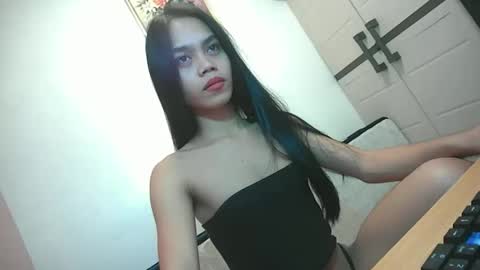 Snapshot of micaholics chatting on 28, 10, 2025 Mica online show from 28, 10, 2025