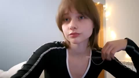Snapshot of micasulejmanovski chatting on 26, 9, 2025 Luna online show from 26, 9, 2025