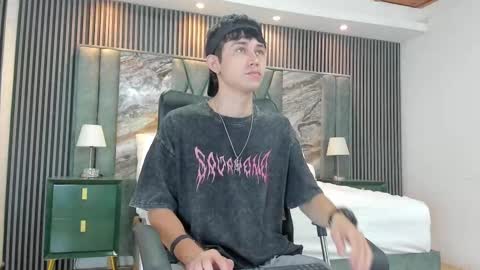 Michael online show from 28, 9, 2025