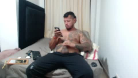 Snapshot of michael_daviss1 chatting on 4, 6, 2026 Michael Daviss online show from 4, 6, 2026