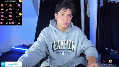 Snapshot of michael_kendall0 chatting on 4, 1, 2025 michael independent model  online show from 4, 1, 2025