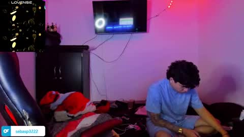 Snapshot of michael_kendall0 chatting on 10, 1, 2025 michael independent model  online show from 10, 1, 2025