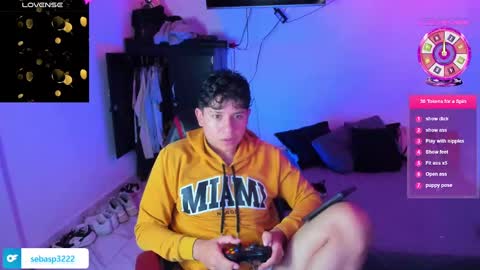 Snapshot of michael_kendall0 chatting on 8, 2, 2025 michael independent model  online show from 8, 2, 2025