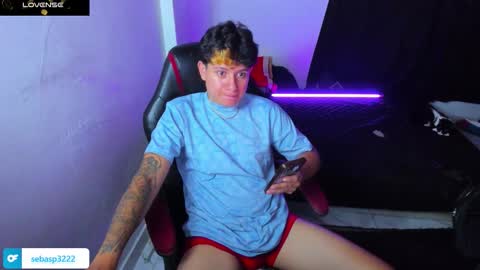 Snapshot of michael_kendall0 chatting on 9, 10, 2025 michael independent model  online show from 9, 10, 2025