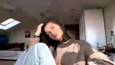 Emily online show from 12, 10, 2025