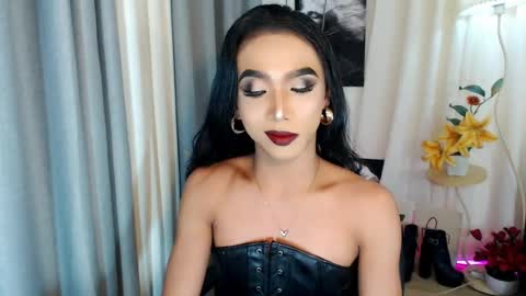 michaelagoddess online show from 10, 5, 2026