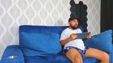 Michaell online show from 25, 2, 2025