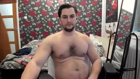 Snapshot of michaelragnar90 chatting on 8, 1, 2025 michaelragnar90 online show from 8, 1, 2025