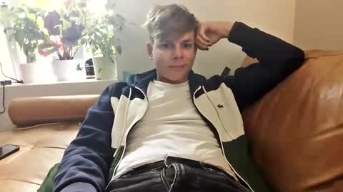 michaeltwinkboy online show from 27, 3, 2026