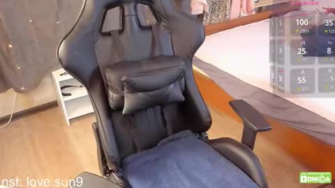 Snapshot of michel_momsen chatting on 1, 10, 2025 Michel online show from 1, 10, 2025