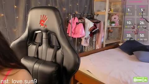 Snapshot of michel_momsen chatting on 6, 11, 2025 Michel online show from 6, 11, 2025