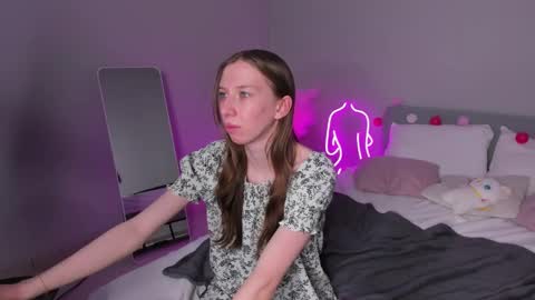 michele_mack online show from 7, 3, 2025