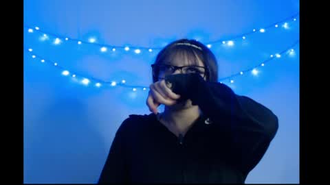 Snapshot of michell_bunny13 chatting on 27, 3, 2026 Michell online show from 27, 3, 2026