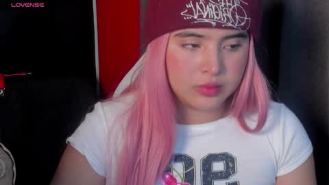 michell_petty01 online show from 30, 1, 2025