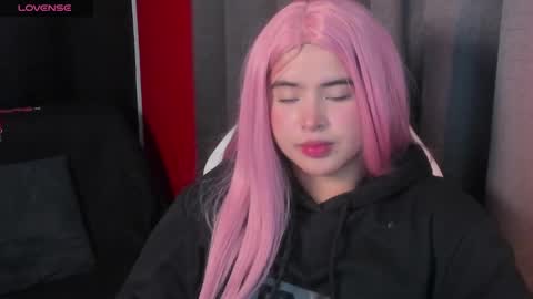 michell_petty01 online show from 31, 1, 2025