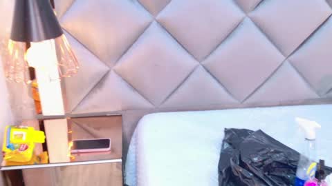 Snapshot of michell_starrr chatting on 26, 5, 2026 michell_starrr online show from 26, 5, 2026