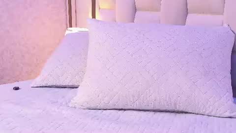 Snapshot of michell_starrr chatting on 6, 7, 2026 michell_starrr online show from 6, 7, 2026