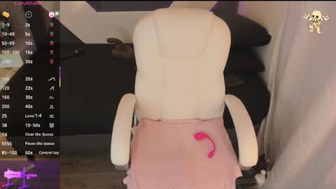 Snapshot of michelle_cutee_ chatting on 7, 11, 2025 michelle_cutee_ online show from 7, 11, 2025