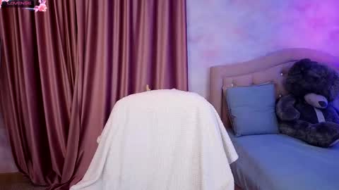 Snapshot of michelle_fils chatting on 2, 2, 2026 Call me princess online show from 2, 2, 2026